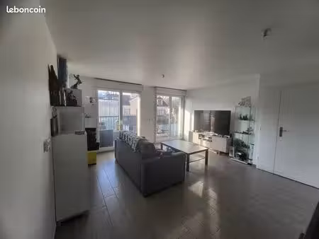 2 pièces à louer à bougival 78380