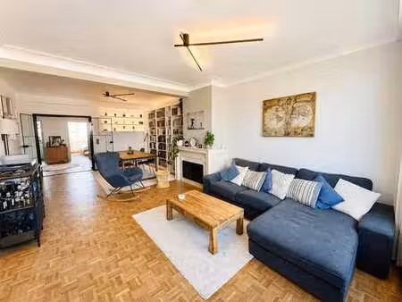 forest / parc duden – appartement rénové 2 ch. + balcon