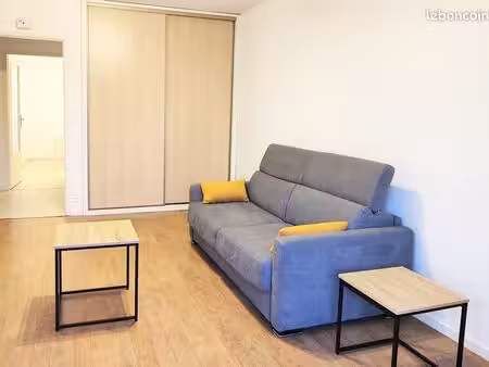 particulier loue t1 bis 32 m² meublé  lumineux  proche gare sncf  centre ville  cité de la