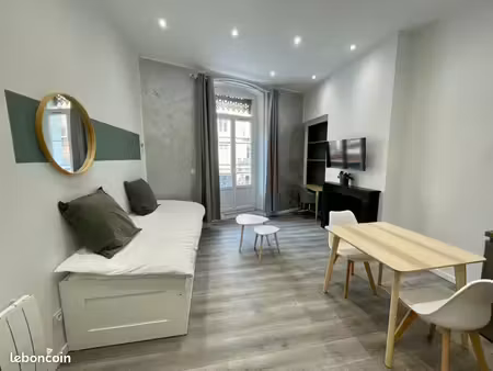 studio meublé hypercentre 27m2