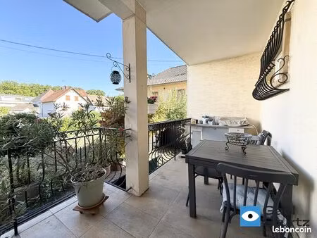 appartement 3 pièces 136 m²
