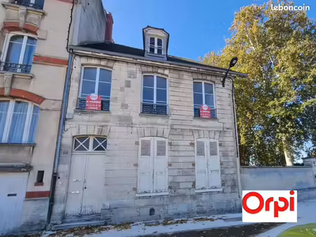 immeuble 6 pièces 134 m²