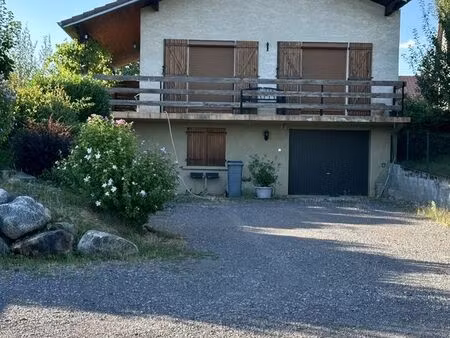 a vendre belle maison individuelle au calme sur une superbe parcelle à uxegney