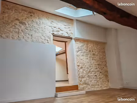 maison 80 m² en pierre - t5 - 4 chambres - dpe c