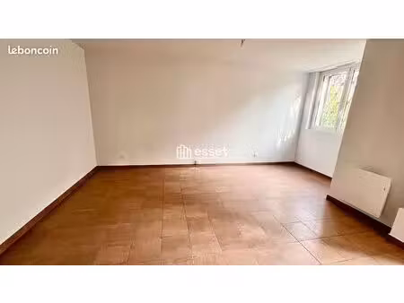 appartement 28.82m² à louer 890 - neuilly sur seine 92200