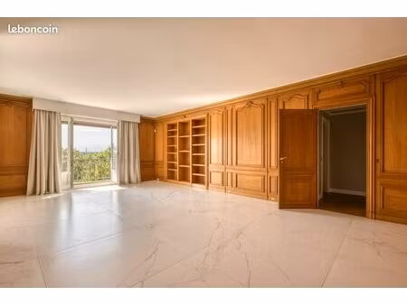 appartement 6 pièces 188 m²