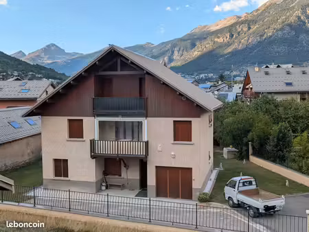 maison + grand jardin