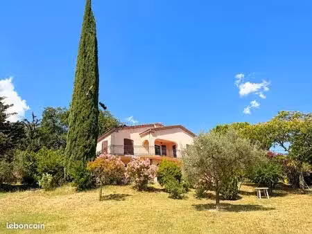 maison avec vue dégagée  grand terrain  au calme – 133 m² – 349 000