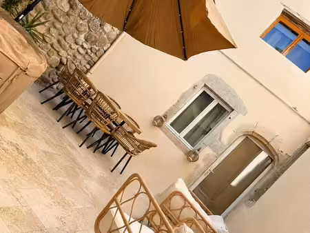 maison meublée dans un hameau 120m2 28 septembre 2026 au 26 avril 2027