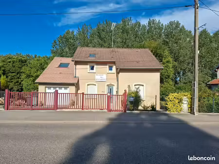 jolie maison atypique