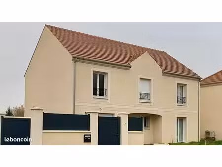 maison 5 pièces 151 m²