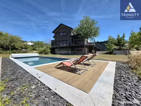 villa 7 pièces 176 m²