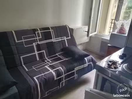 loue studette meublée 9.5 m2