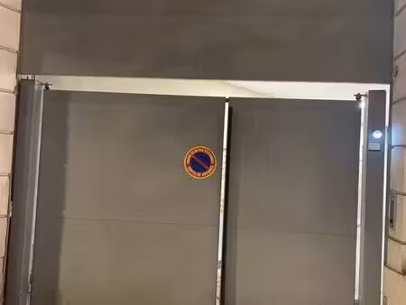 cave seine et sèche à proximité metro 13/14