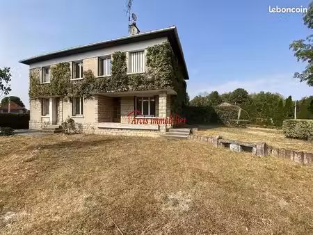 maison 10 pièces 206 m²