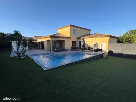 villa avec piscine