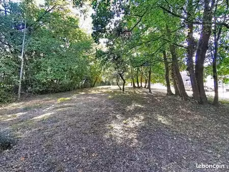 terrain 2 584 m² varennes jarcy