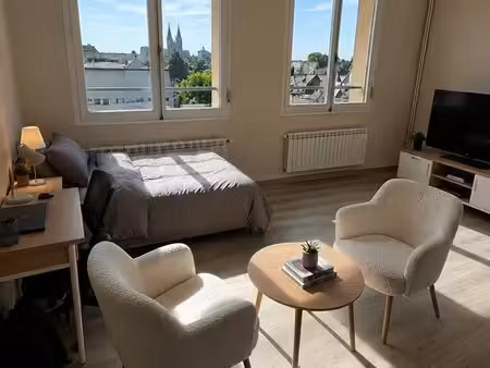 grand t1 42 m² étudiant – hastings – proche commerces & lycée