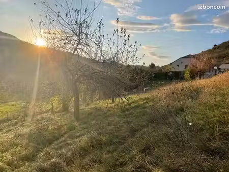 terrain à bâtir de 1543 m² à marcillac-vallon