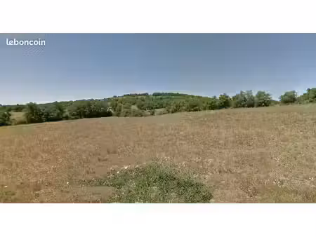 terrain à bâtir de 710 m² à montrozier