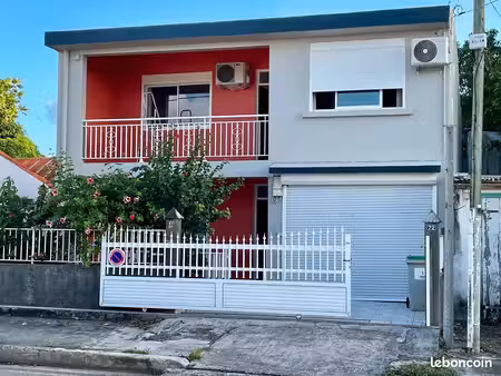 maison dans le bourg