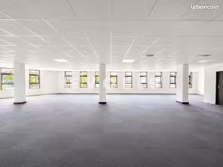 bureaux 250 m²