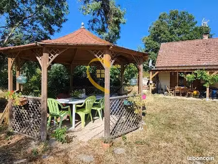 chalet 7 pièces 150 m²