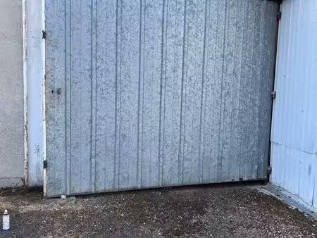 local 150m2 stockage