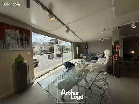 local commercial 498 m² malemort