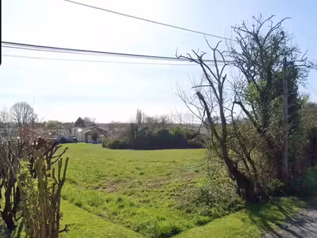 terrain à bâtir de 360 m2 au prix de 53000 à le gua (17)