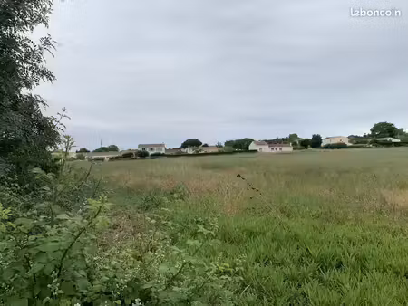 terrain à bâtir de 226 m2 au prix de 58700 à medis (17)