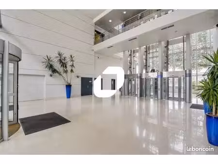 bureaux 292 m²