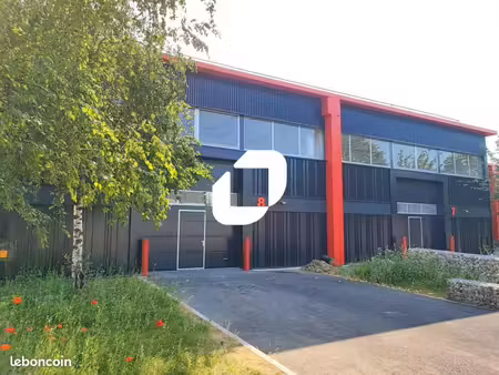 bureau 12 379 m²