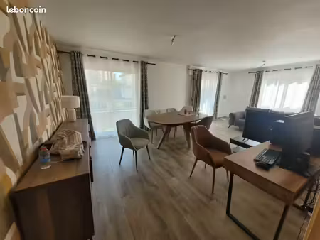 appartement t4 de 99 m² – aurillac (quartier nouvelle poste)- à vendre vide ou meublé