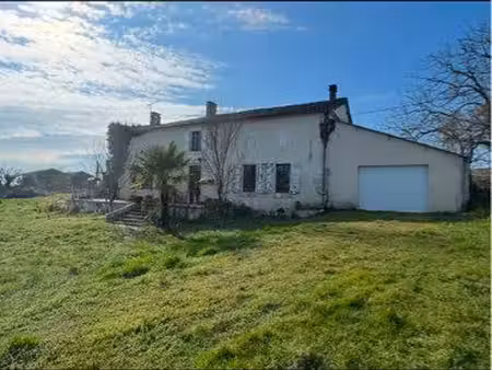 maison en pierre 162 m² avec dépendances  garage et terrain de 1530 m²