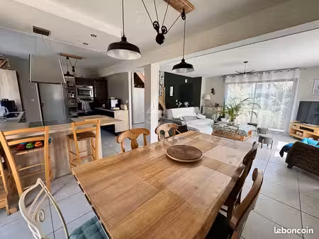maison 5 pièces 130 m²