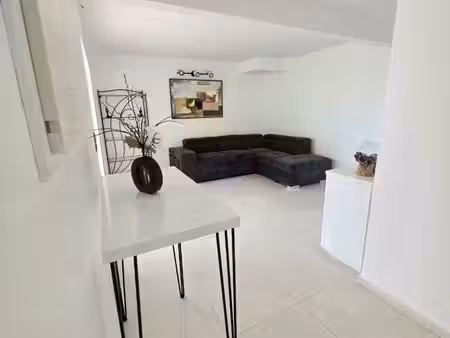 magnifique t3 bas de villa ravine vilaine