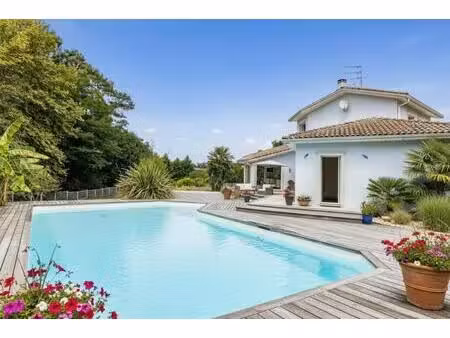 maison de prestige avec piscine - proche hossegor  capbreton et bayonne