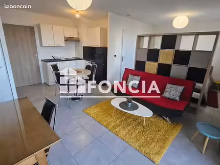 studio 1 pièce 33 m²