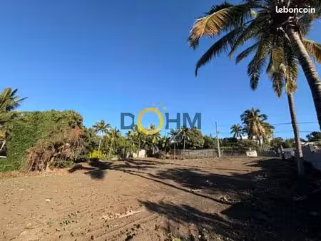 terrain 601 m² saint-pierre