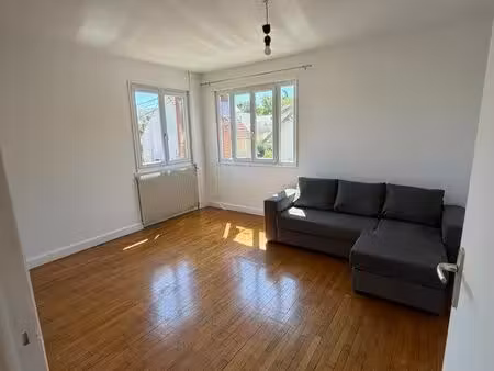 appartement meublé 68 m² rénové avec terrasse  cour privative  garage et cave - dijon