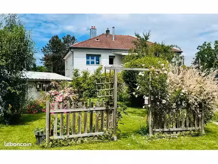 ? maison cosy + studio indépendant – dpe b – secteur chailluz