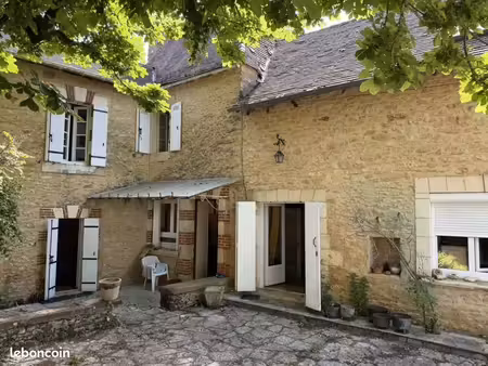 maison 10 pièces 249 m²