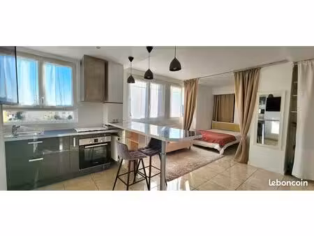 studio 1 pièce 31 m²