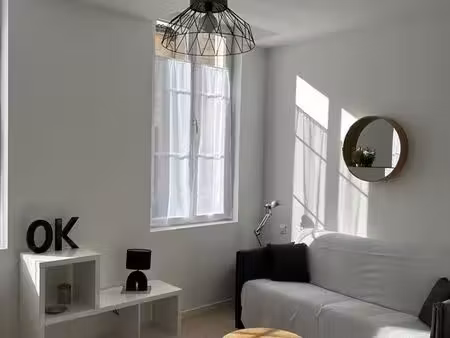 studio rénové meublé saint jean d'angely