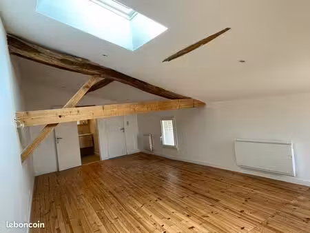 a louer maison dans le centre d’aulnay de saintonge