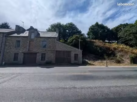 maison en pierre 180 m² + dépendance 30 m² – gros potentiel