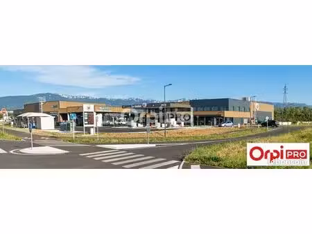 bureau 440 m²