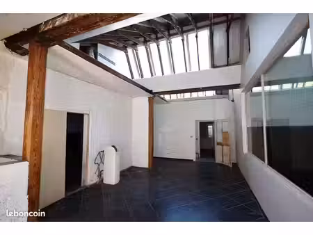 8 pièces 221 m²