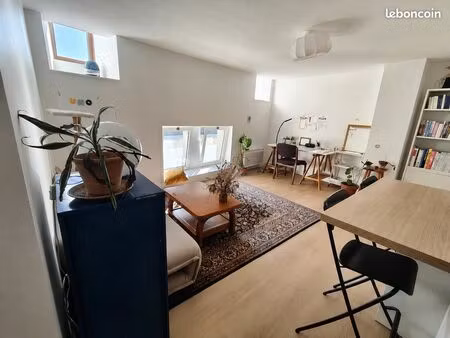 appartement t2 quai de l'odet